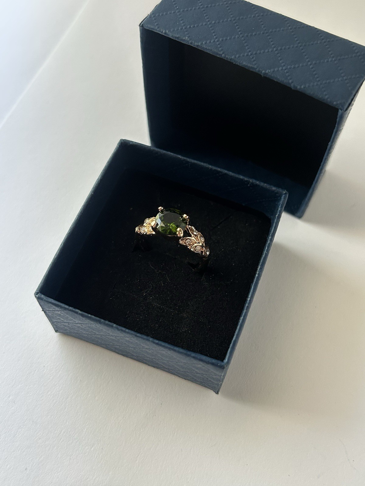Vintage Green Cubic Zirconia Ring Gold Plated Womens Size 7.5