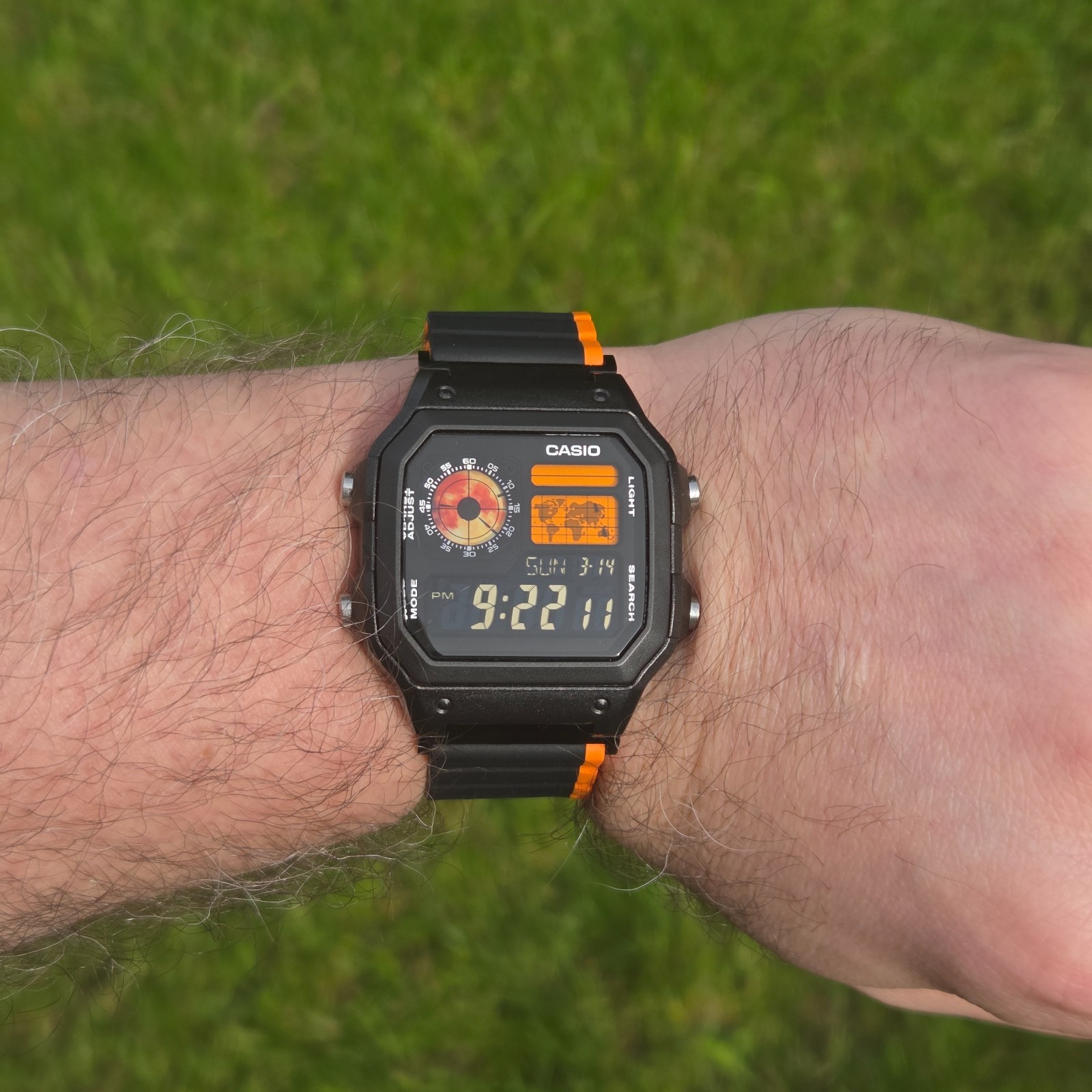 CASIO AE-1200WHD. Royale World Time Mod. Blood Moon (Dark Edition), Hydromod.