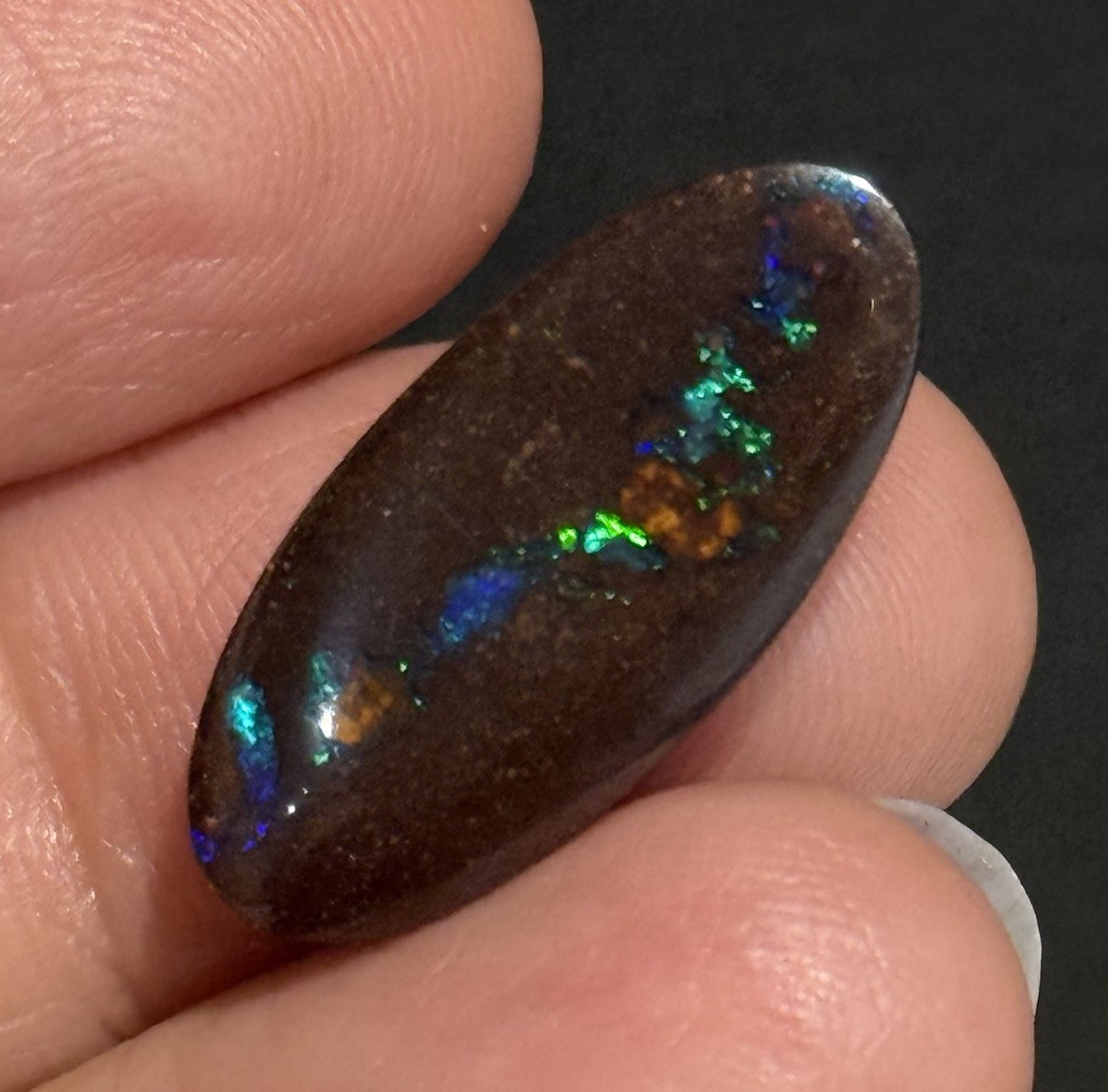 21.1ct 23×10.6x5mm Natural Dark Boulder Australian Opal Oval Cabochon Ring Gem