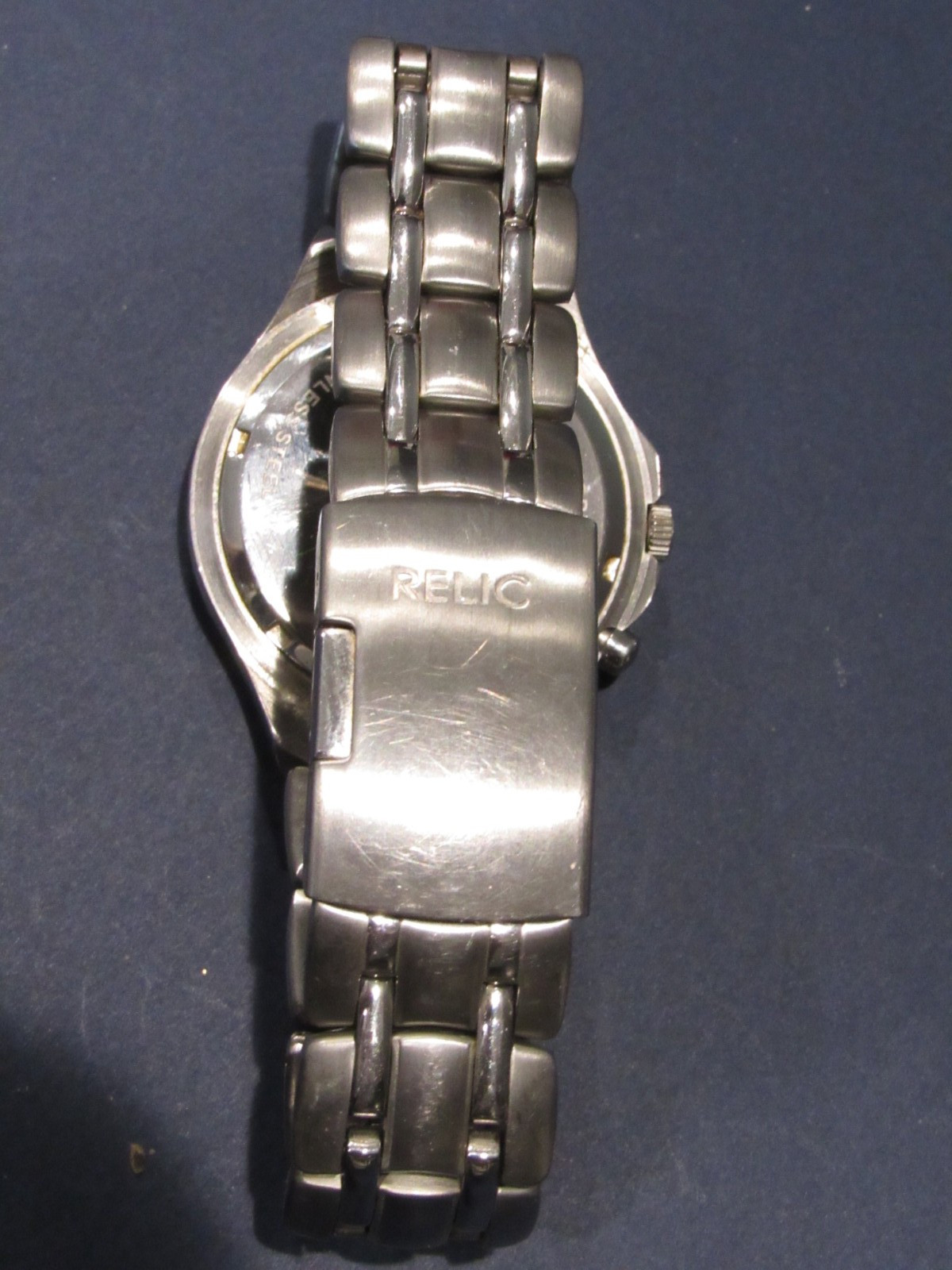 Relic Wet Men’s 50 Meter / 165 Feet Stainless Steel Silver/ Gray 39mm Watch