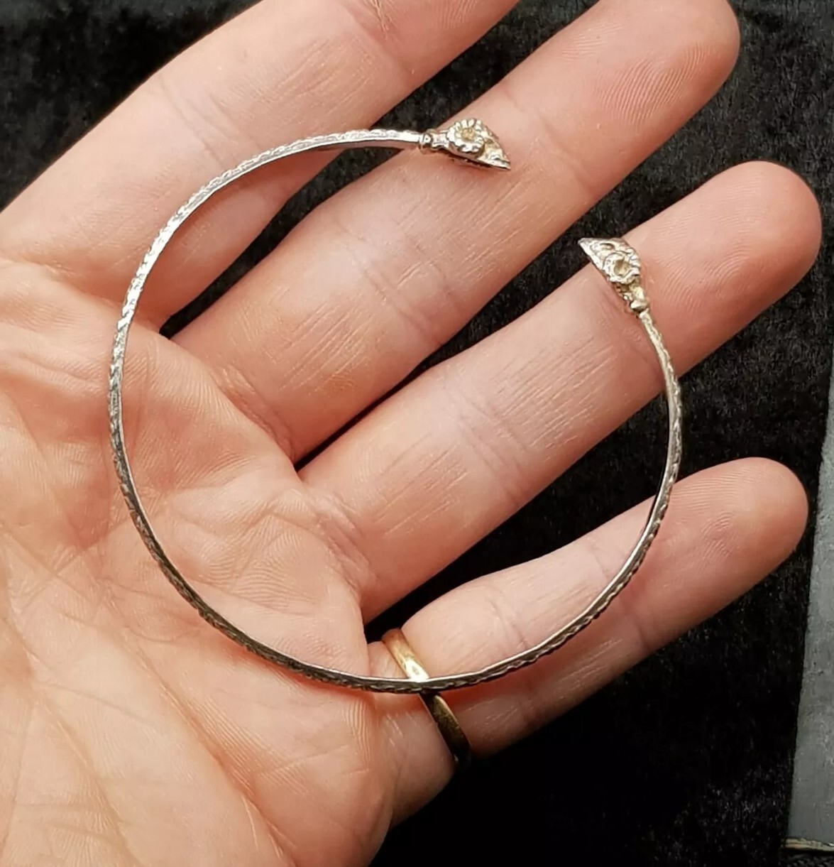 Sterling 925 Silver Rams Head Bangle – Thin Band – Petite – Measurements In Pics