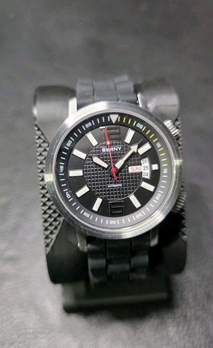 Berny Super Compressor Style Automatic NH36 Black Dial Sapphire 200M
