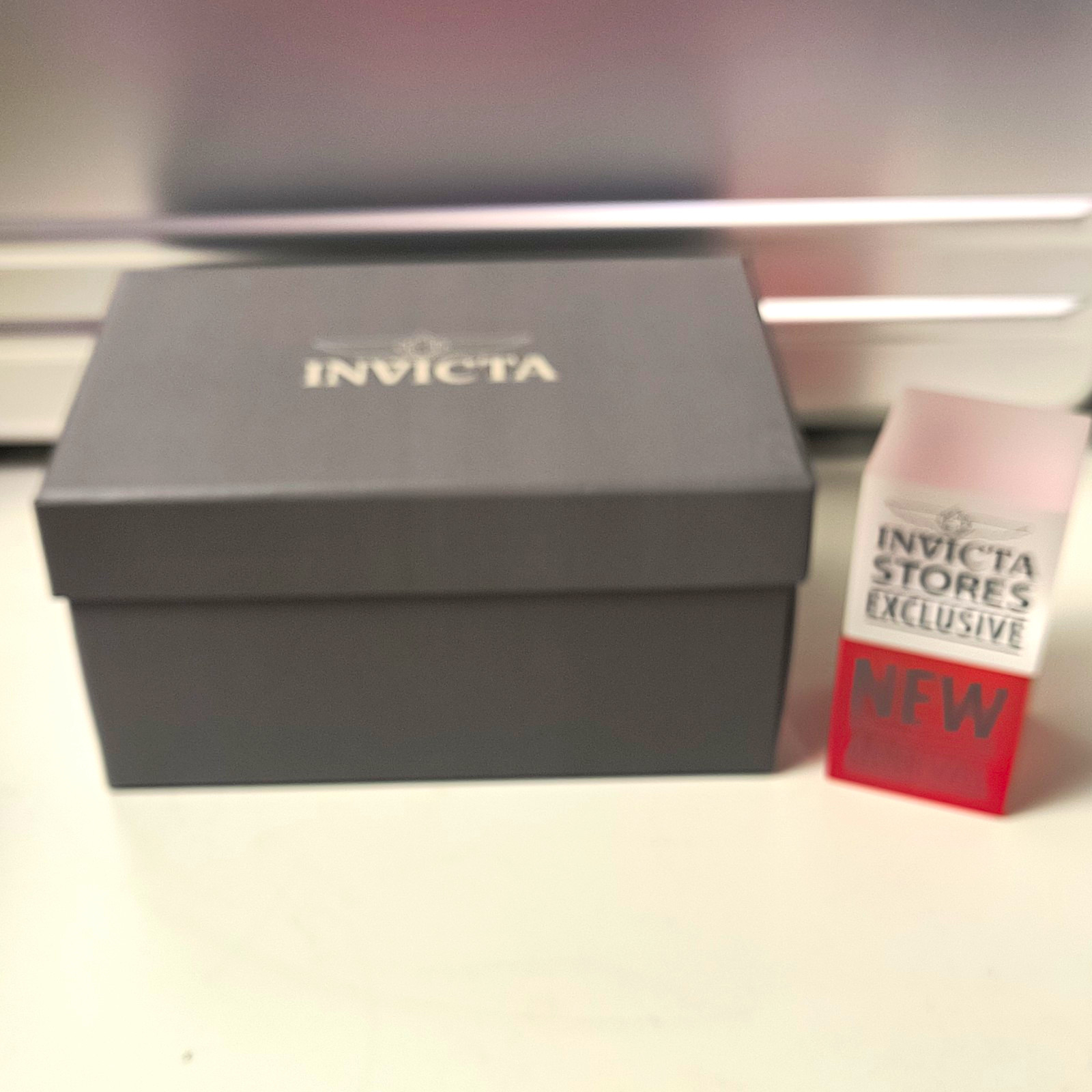 Limited Edition box w/ Invicta Racing Quartz Chronograph 47mm Red/Black Dial SS