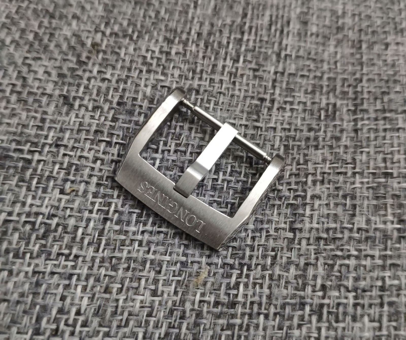 Original Longines Spirit 19mm Silver Clasp Buckle For Straps 19mm at Buckle End