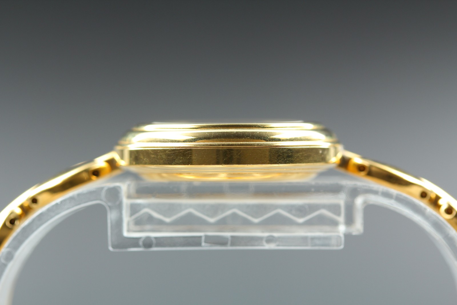 [Near MINT] GUCCI Change Bezel Gold Color 11/12.2 26mm Quartz Women’s Watch