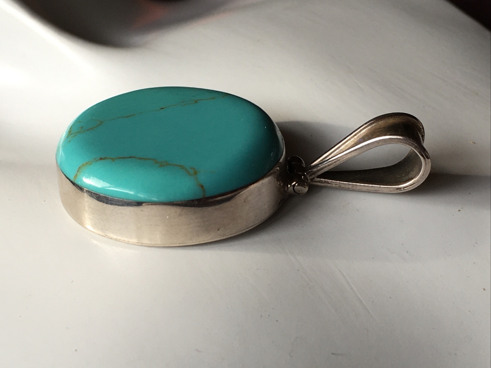 Round Turquoise 925 Sterling Silver Pendant approx 1″ Round