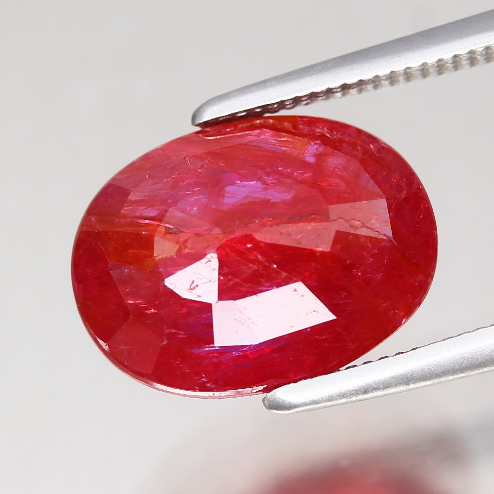 3.92ct Oval 11.2×8.5mm Natural Unheated Reddish Purple Ruby – Mozambique, Africa