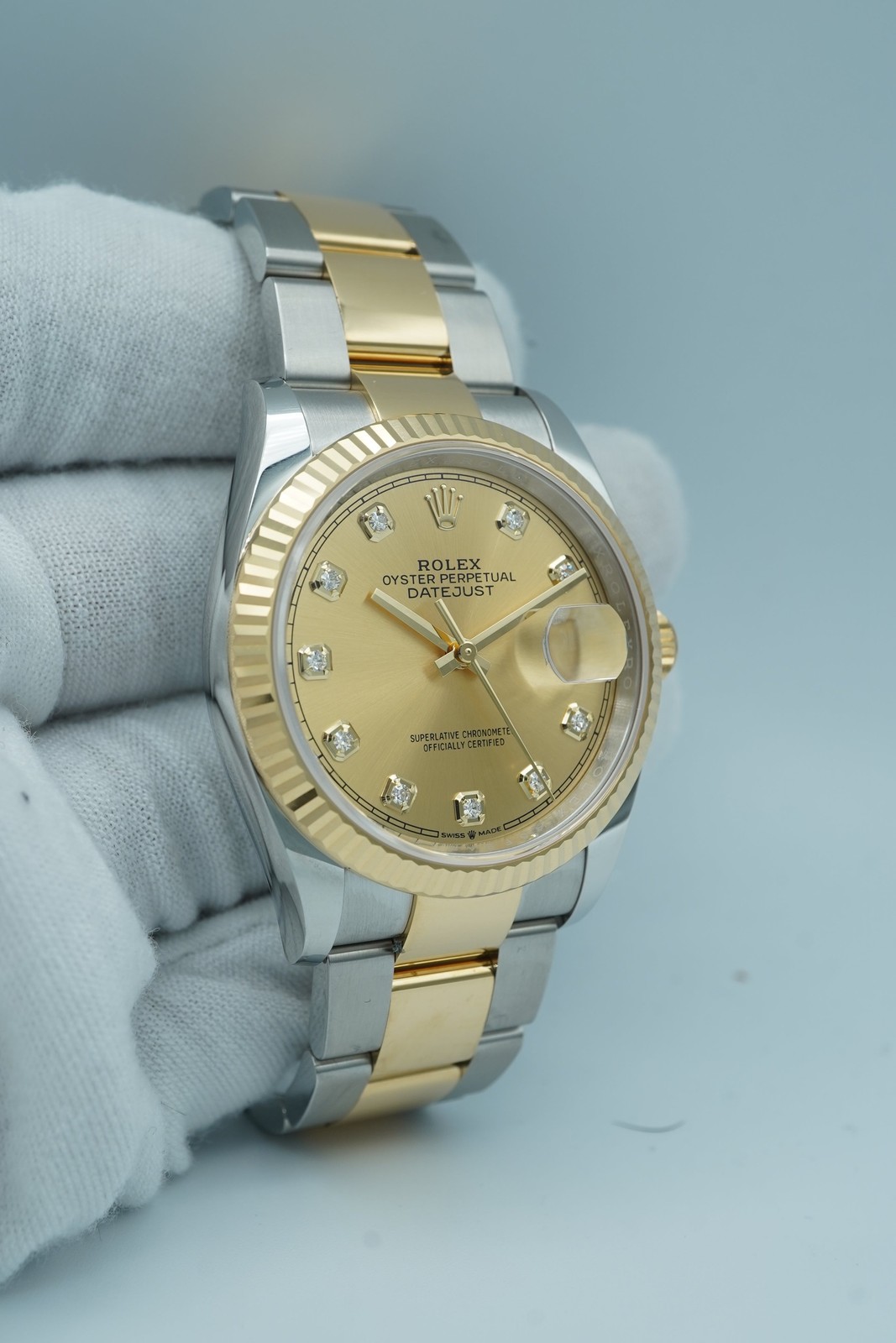 Rolex 126233 Datejust 36 mm Champagne Dial Oyster Bracelet Box and Papers 2023