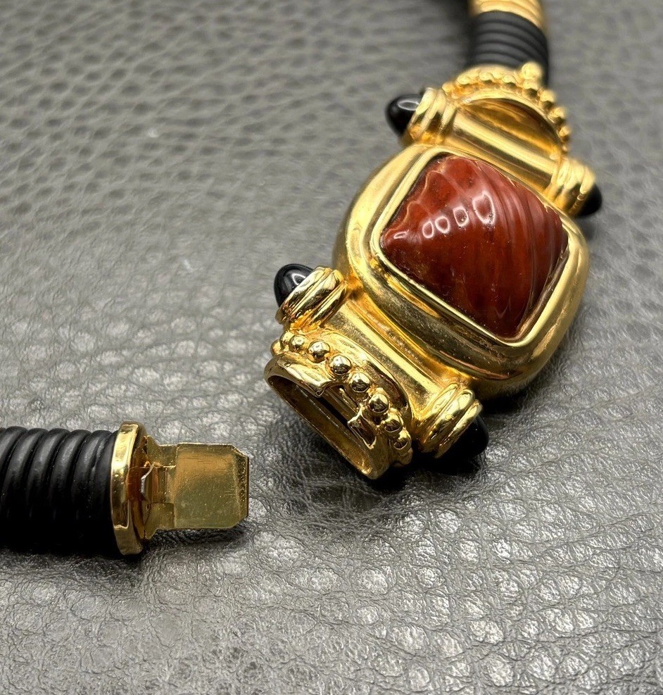 Francesca Romana 80s Vintage Etruscan Style Black Red Glass Omega Necklace 15”