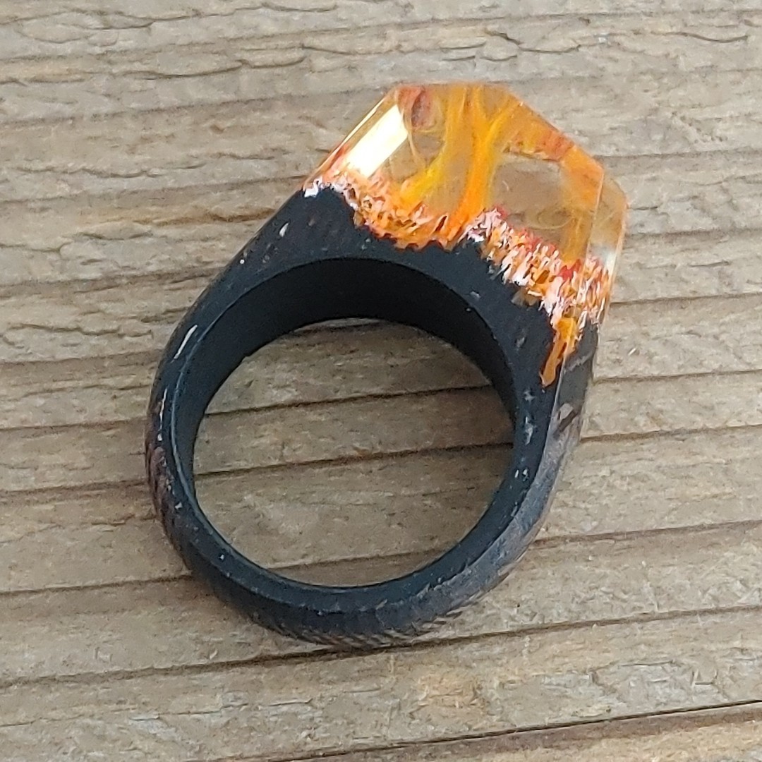 Wood and Resin Ring Faceted Red Orange Brown Landscape Design Size 11.25