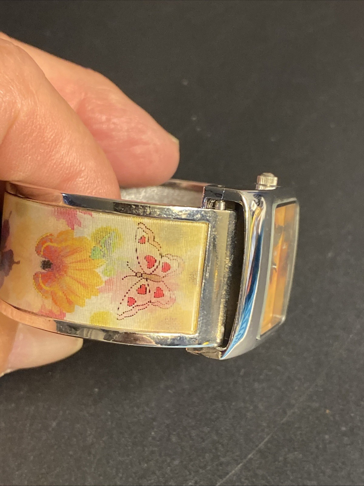 Women’s Cuff Watch With 3D Butterflys New Battery Very Unique