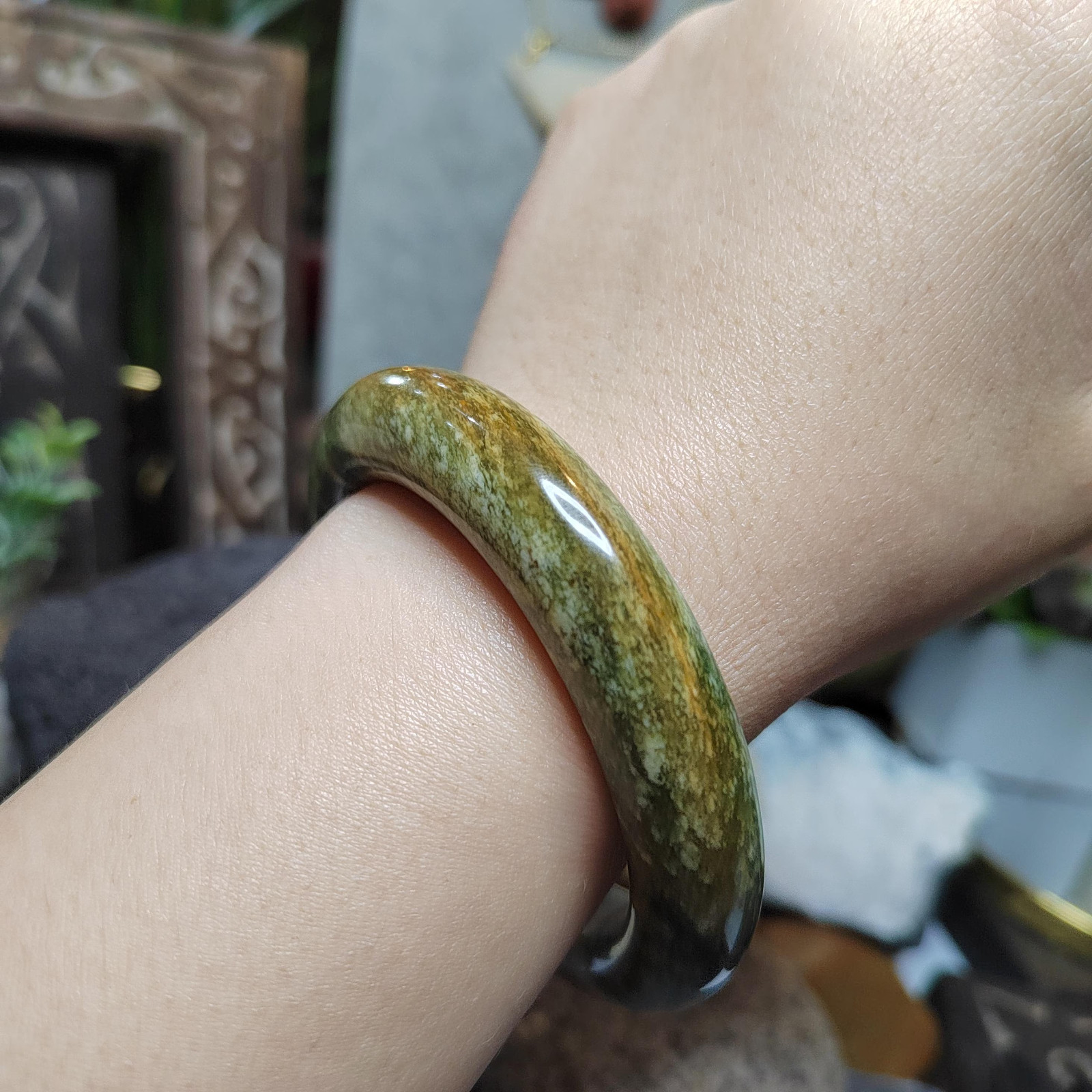 Certified Natural Xiuyan Jade Bangle “Celestial Clouds” | Inner 58.3 mm SL566
