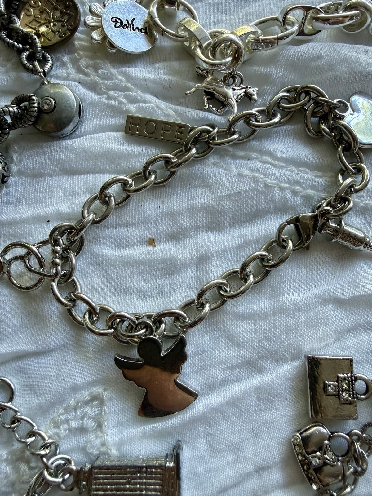 LOT OF 8 Silver Tone Charm Bracelets Chicos Da Vinci Washington DC Angel Purse