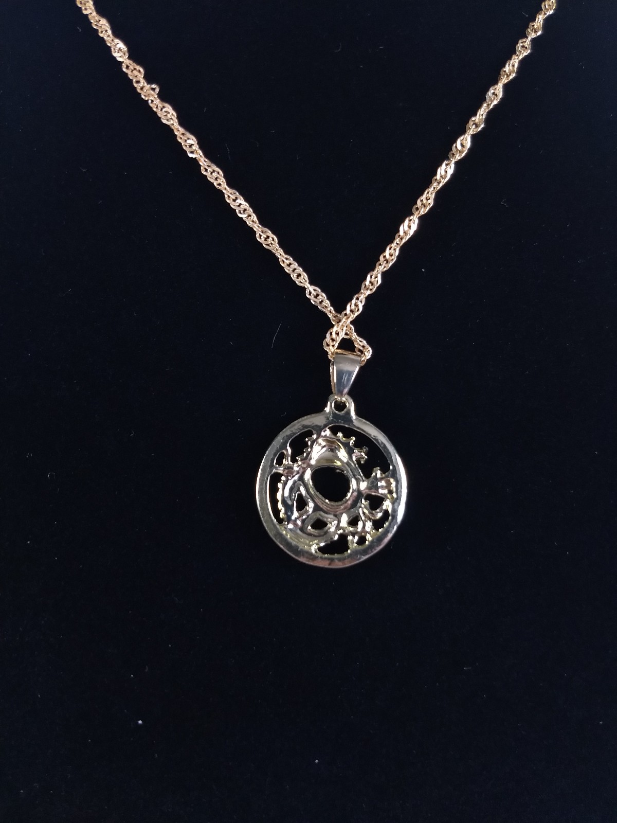 Dragon Pendant Necklace Lot 4 Gold Tone Pendants Chains Modern Rectangle Round