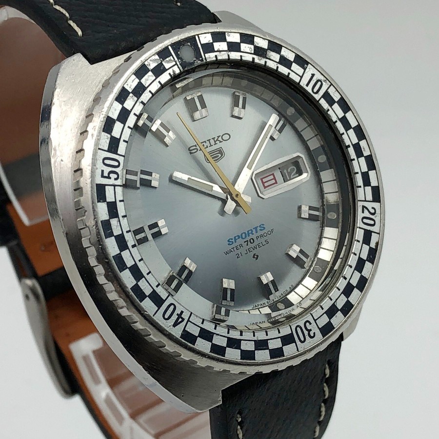 Vintage 1969 Seiko 5 Sports 6119-7170 Rally diver Checker flag Automatic #2106
