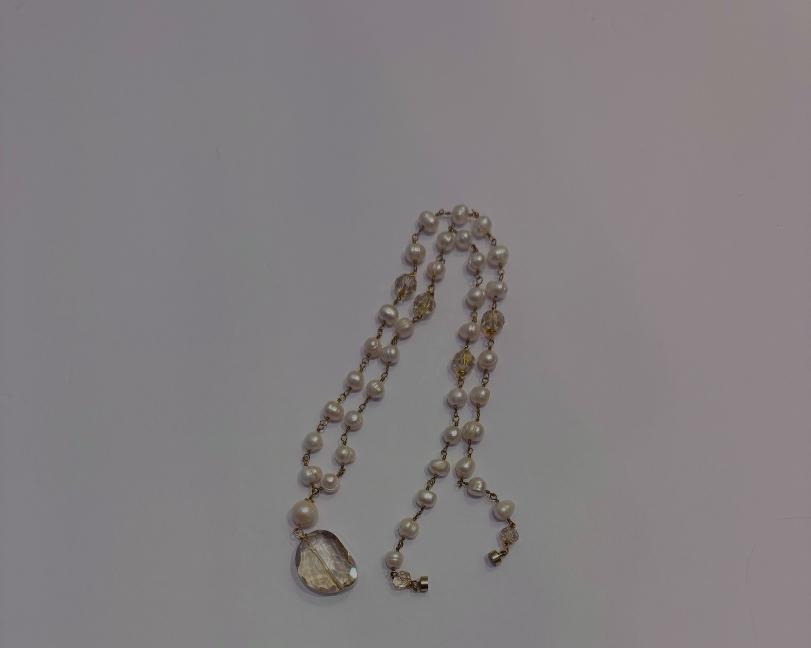 White Pearl Beaded Necklace Clear Crystal Oval Charm Pendant Lobster 25-30″