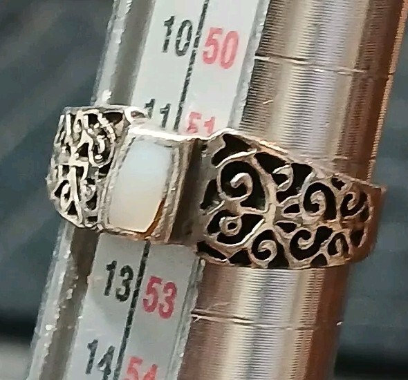 Vintage Filigree Ring Mother of Pearl 925 Sterling Silver Sz6 3mm Band Wt. 2.56g