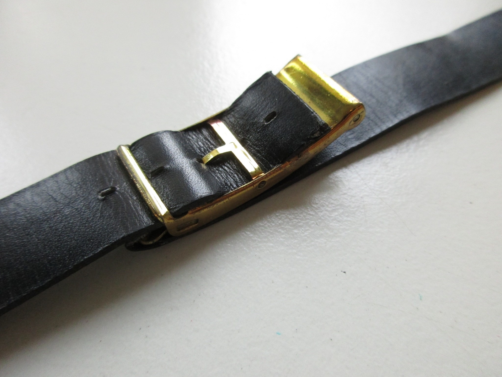 Black 16 MM vintage 1940’s folded leather “hidden clasp” watch band strap