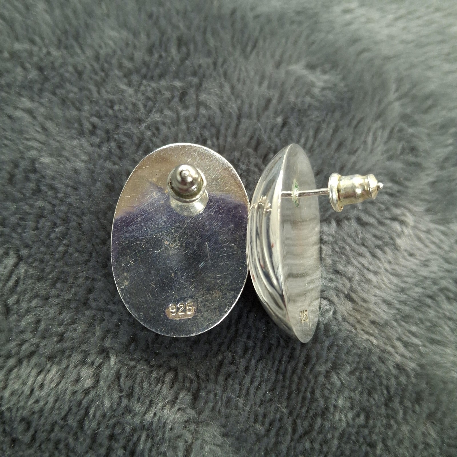 Sterling Silver Oval Stud Earrings Womens 1 Inch Ribbed Dome 7.71g of 925 Vtg
