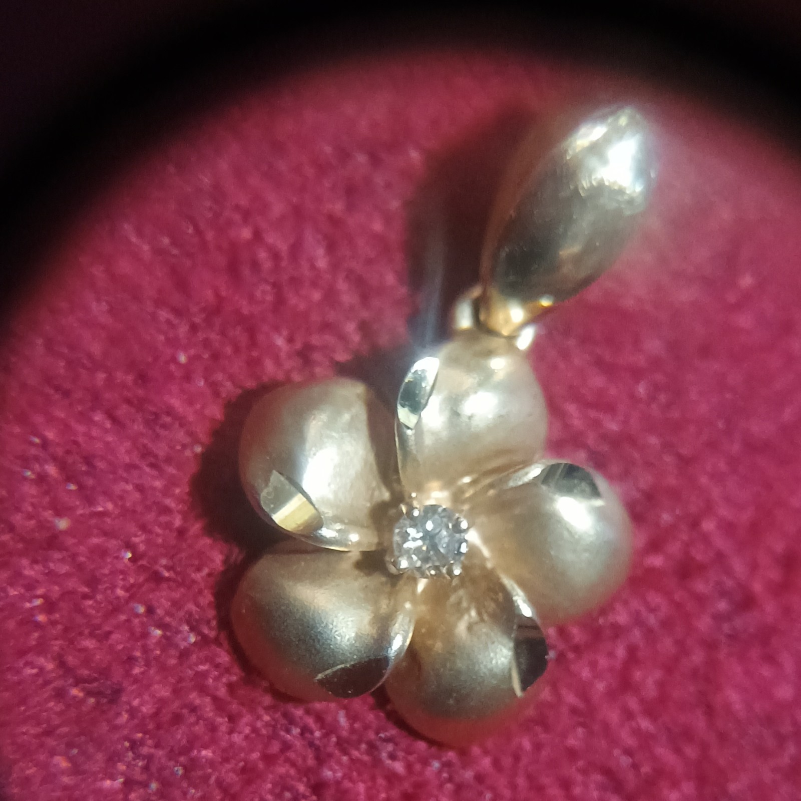 14K Yellow Gold Flower Charm Pendant w/ 1 Round White Diamond, Signed