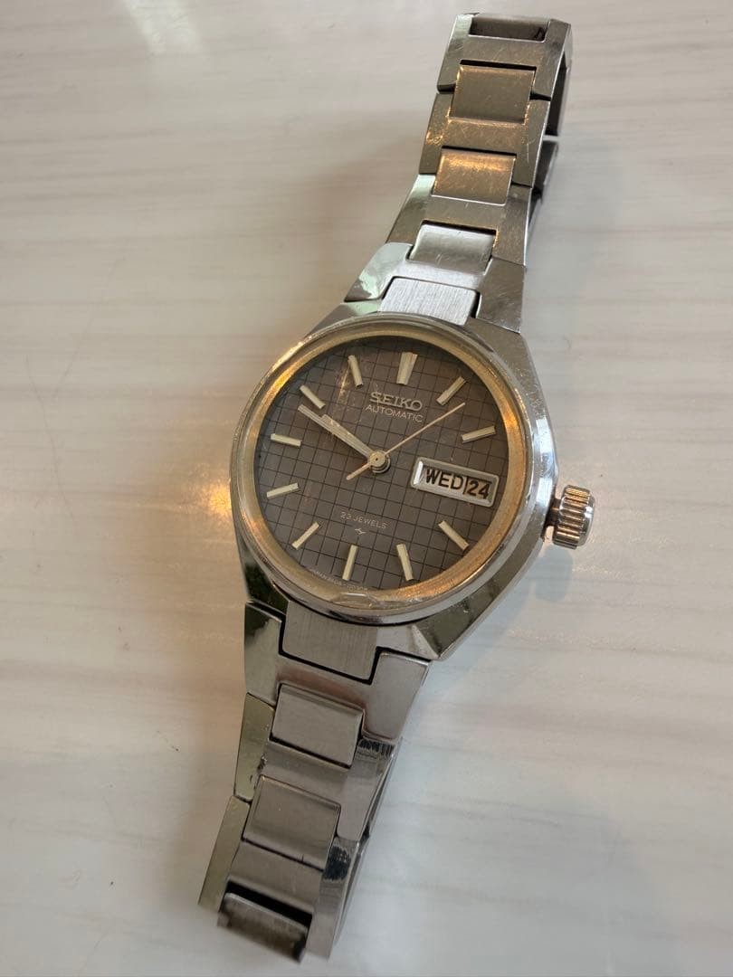 A vintage SEIKO AUTOMATIC wristwatch from 1972, about 50 years ago.