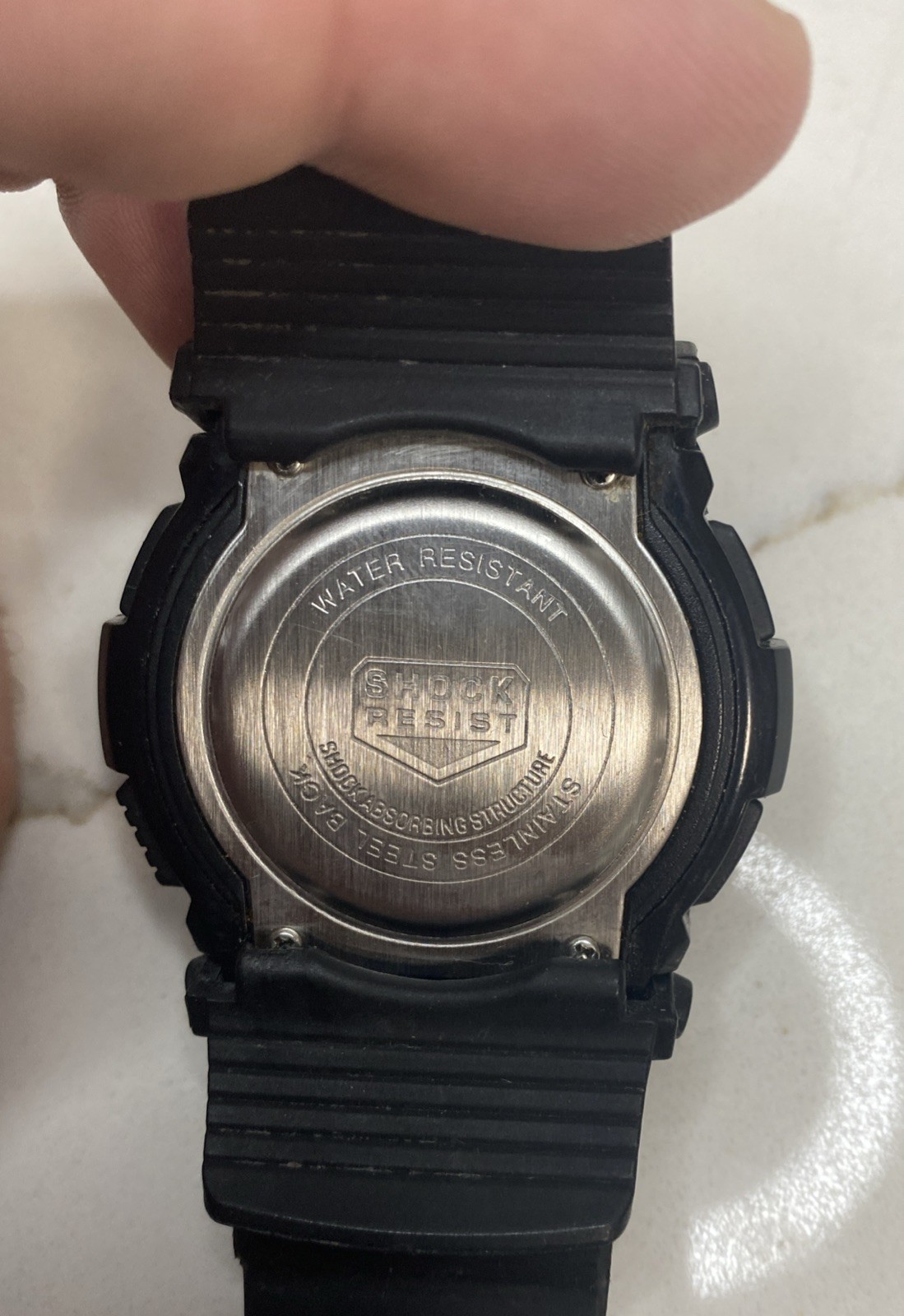 Casio G-Shock WR20BAR Red Black Men’s 200M Quartz Watch Working