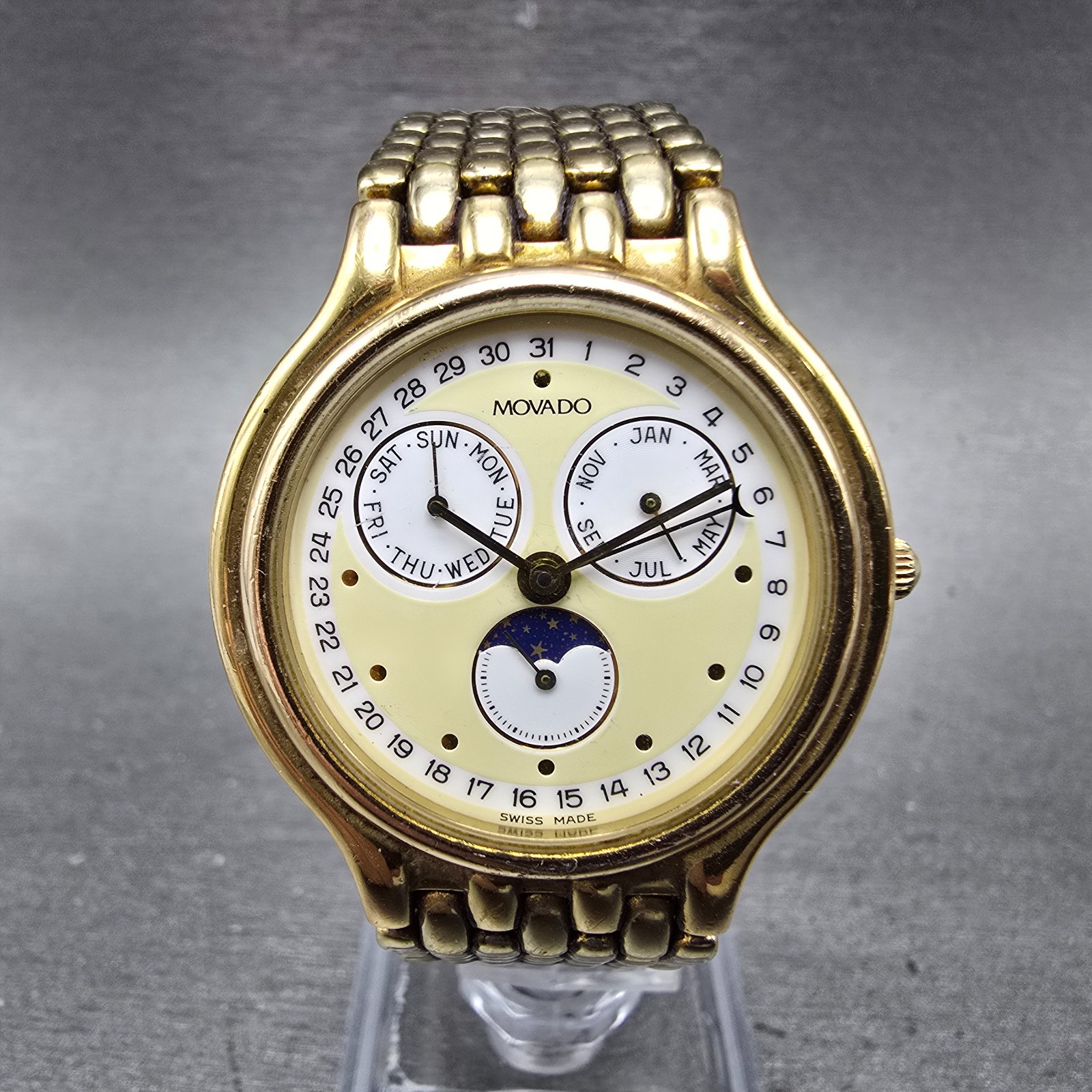 Movado Triple Calendar Moon Phase Watch Men 32mm White Dial Gold Tone NewBattery
