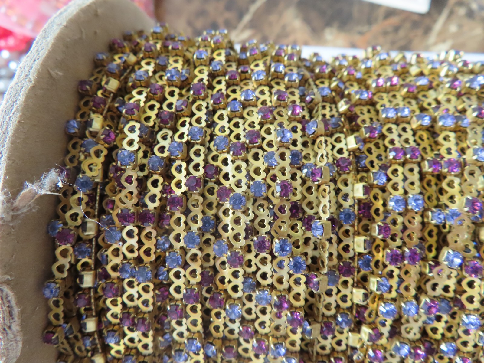 3 Feet Swarovski Rhinestone fancy Heart chain 24pp Tanzanite,Amethyst. Brass
