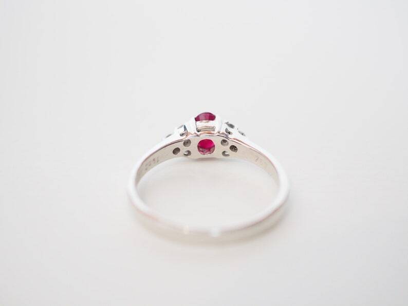 10K Solid White Gold Natural Ruby and Diamonds Solitaire Women Promise Ring
