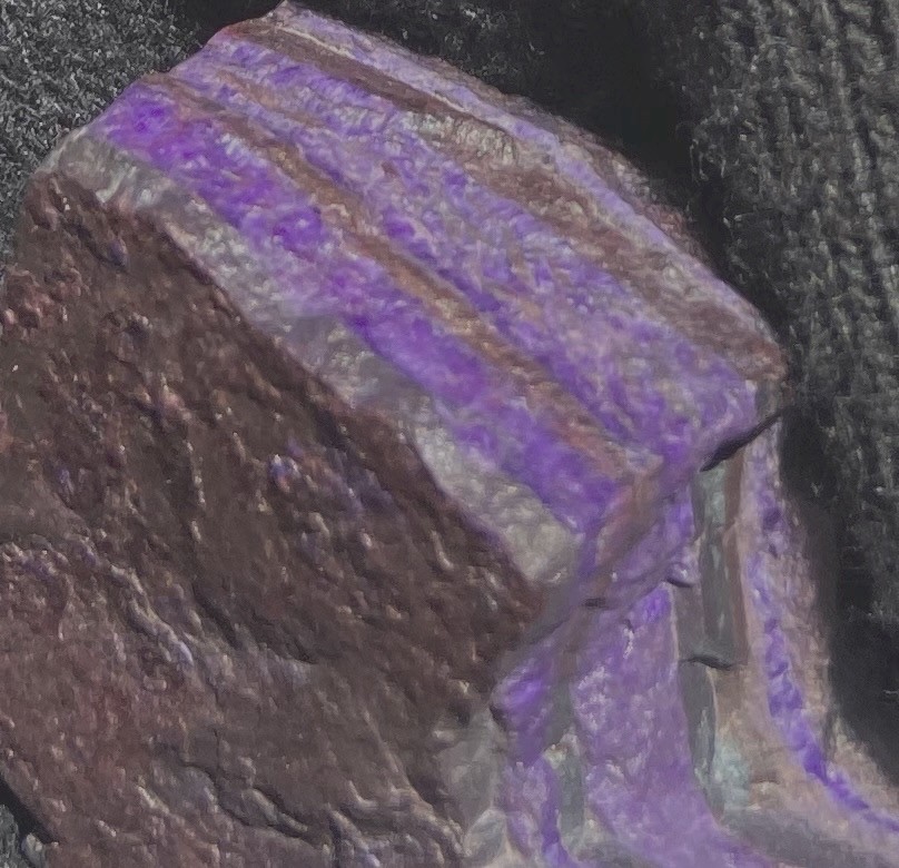 SUGILITE GEL VEINS in MANGANESE ORE LAYERED LARGE ROUGH 142 GRAMS- 5 Oz’s RSA