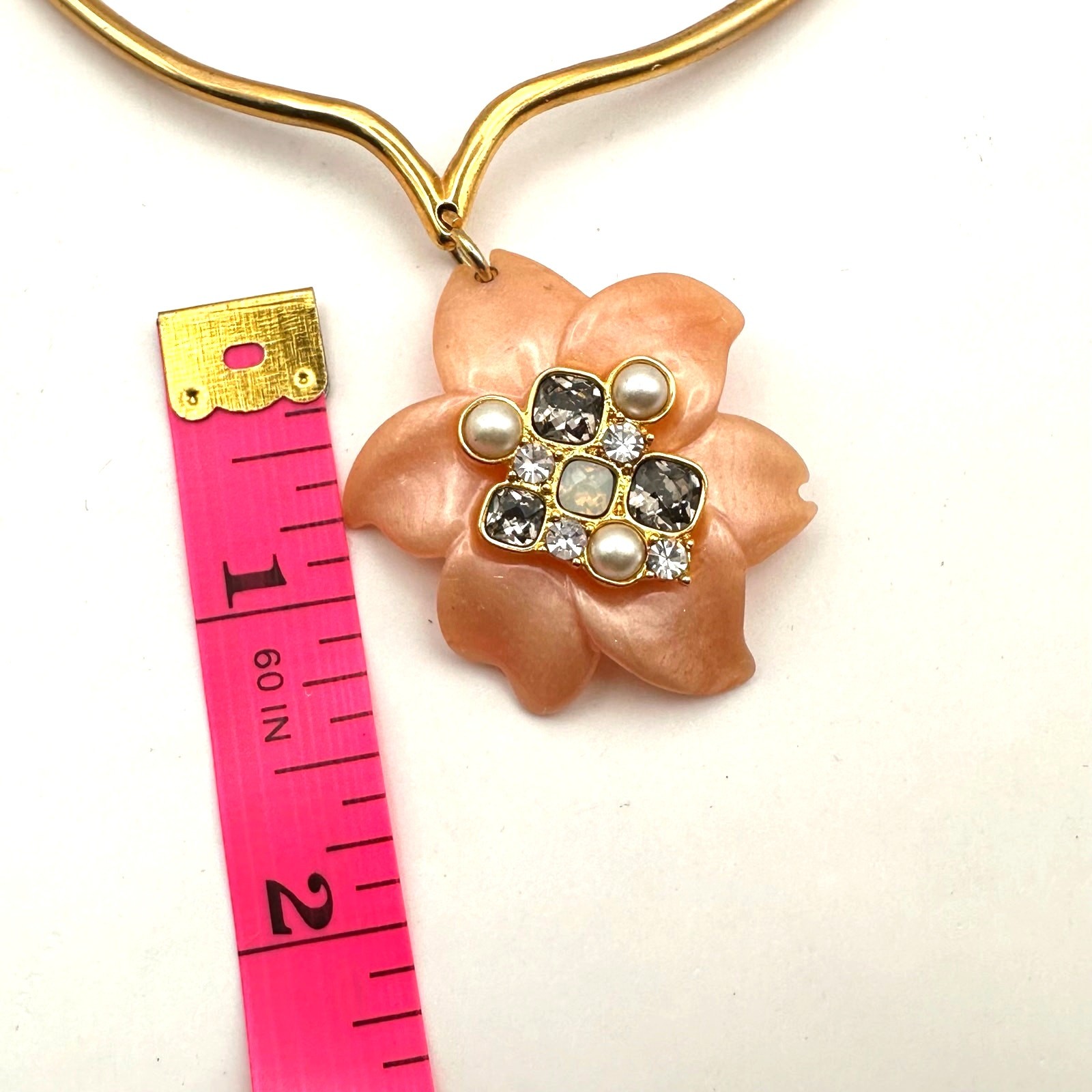 Vince Camuto Flower Necklace Set Earrings Jewelry Peach Gold Plated Jewelry