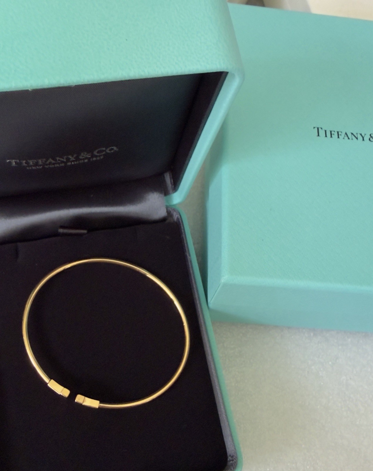 Tiffany & Co. Small T Wire Bracelet 18K Rose Gold Narrow 6.3 Inches