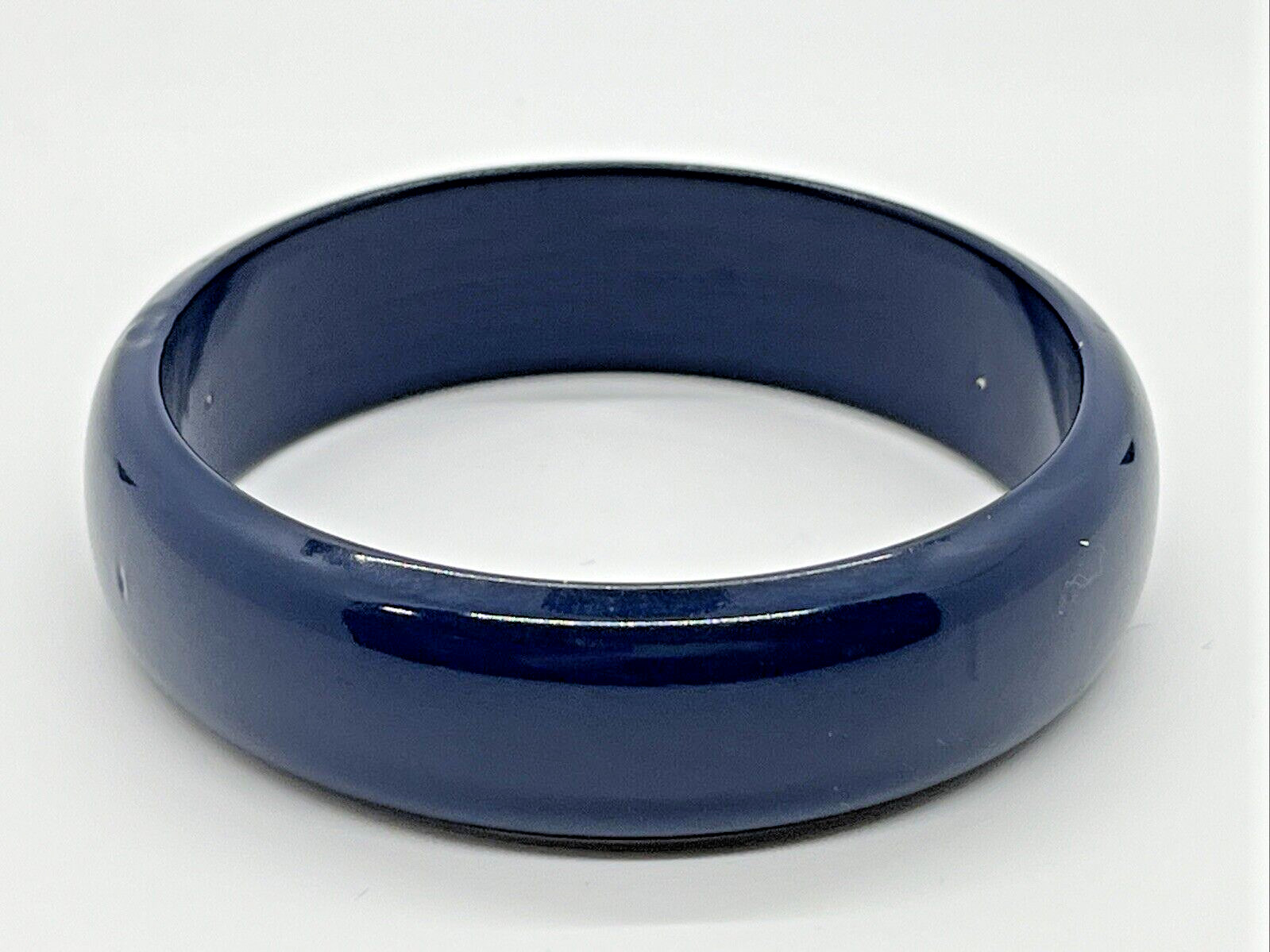 Vintage Shiny Navy Blue Lucite Bangle Bracelet