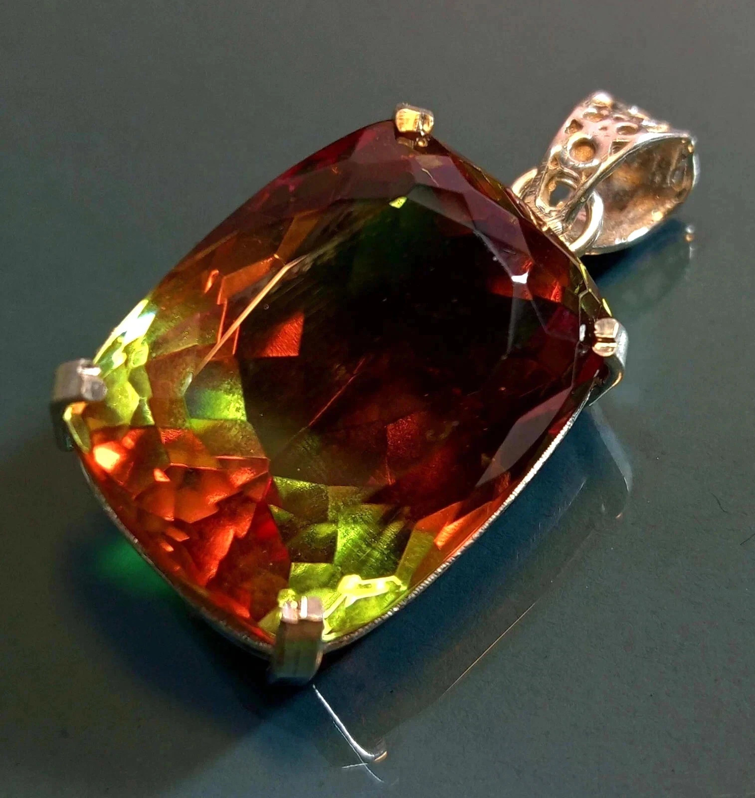 Certified 80 Ct Cushion Natural Zultanite 925 Silver Pendant Loose Gemstone AAA