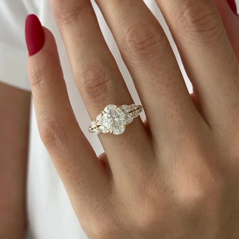 IGI Lab Grown Diamond 2.80 Ct Oval-Cut Engagement Ring EF/VS1 14k Yellow Gold