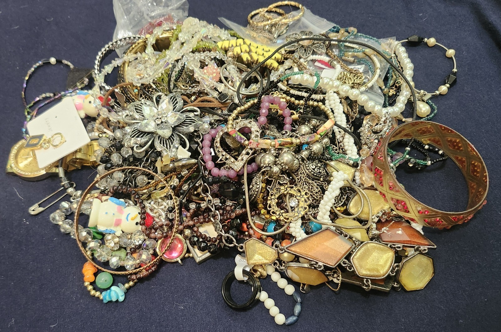 3 lbs 6.1 oz Mixed Costume Jewelry Bulk Lot – Wearable, New, & Craft Scrap