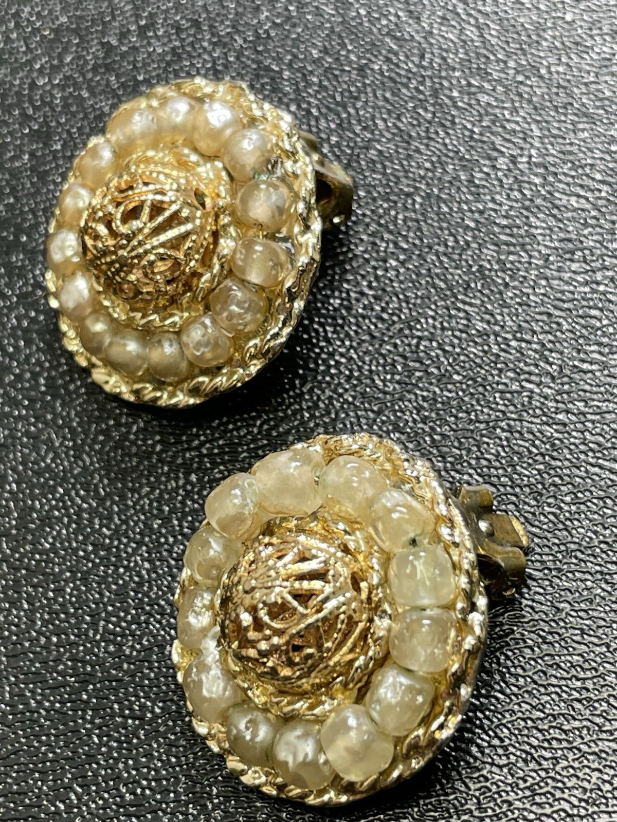 Vintage 1” Round Lucite Filigree Gold Tone Beaded Clip Earrings