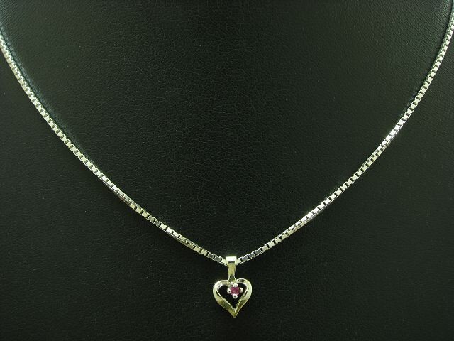 835 silver chain & pendant with synth. Ruby Trim / Heart / 38.0cm / 3.3g