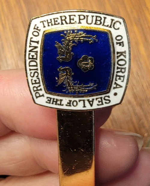 President of Republic of South Korea Seal Gold Tone Enamel Phoenix Tie Bar Clip