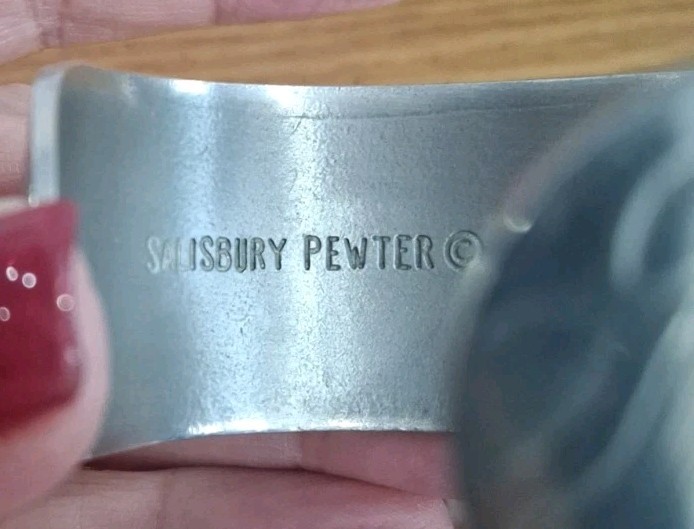 Salisbury Pewter 1″ Wide Cuff Engraved Bracelet Flower Of The Month August