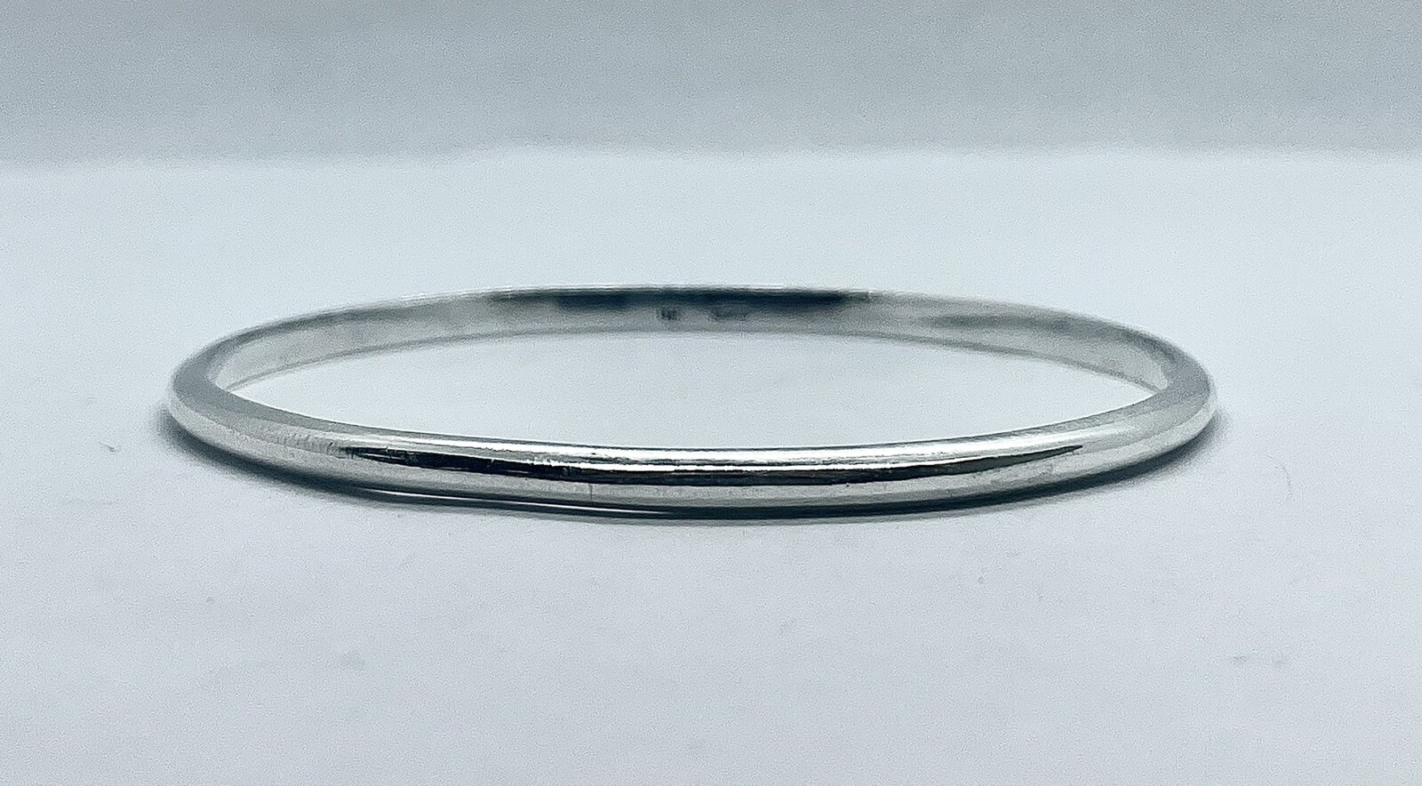 925 sterling silver plain bangle bracelet 8 inch length 3.60mm 17 grams estate