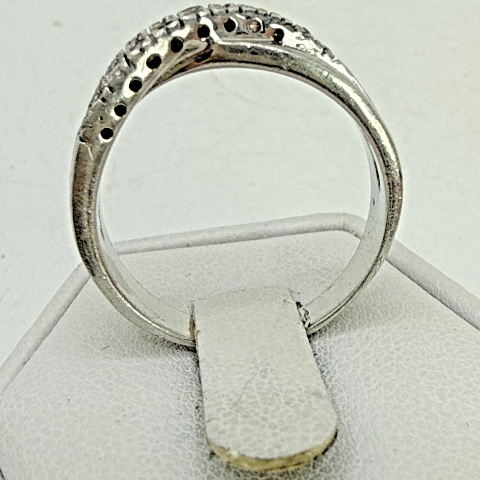 STUNNING .925 Vintage Sterling Silver Estate Ring Size 8.75 w-Colorless stone