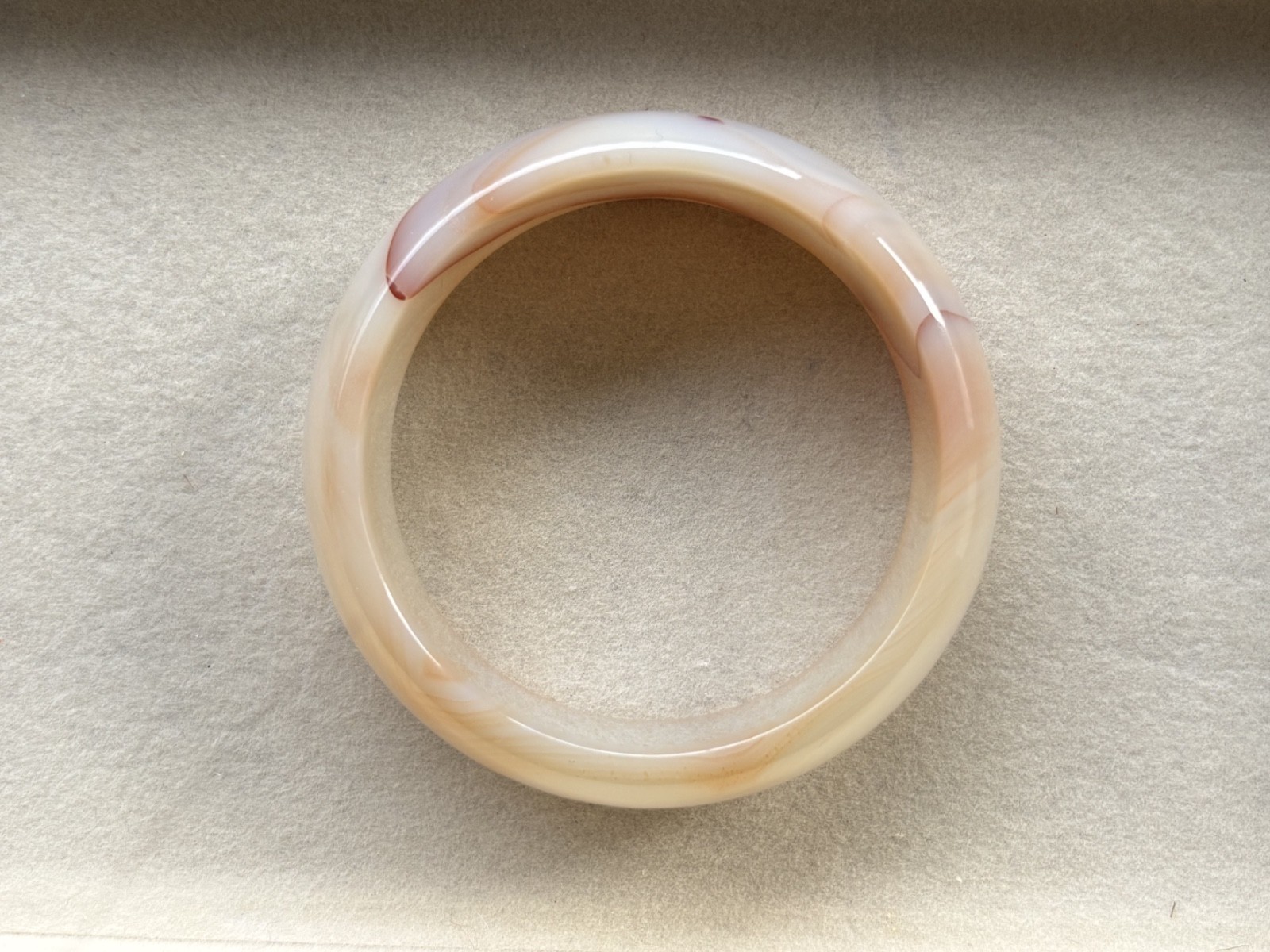 61 mm Carnelian Agate Bangle Bracelet Cream Lace Agate Banding