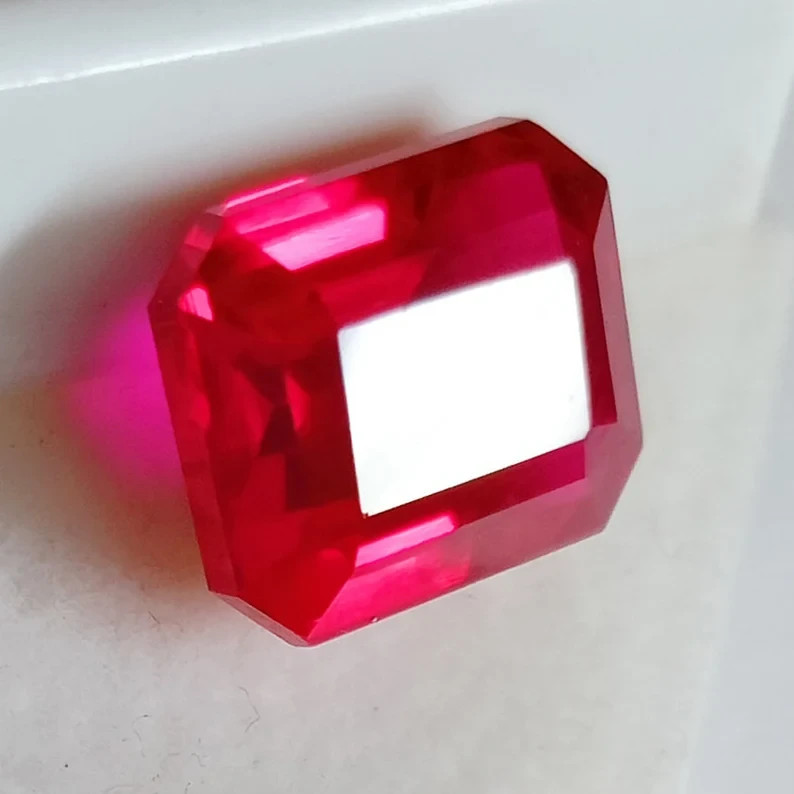 CERTIFIED 6.25 Ct Earth-Mined Natural red Diamond Emerald cut LOOSE VVS1/ 13 mm