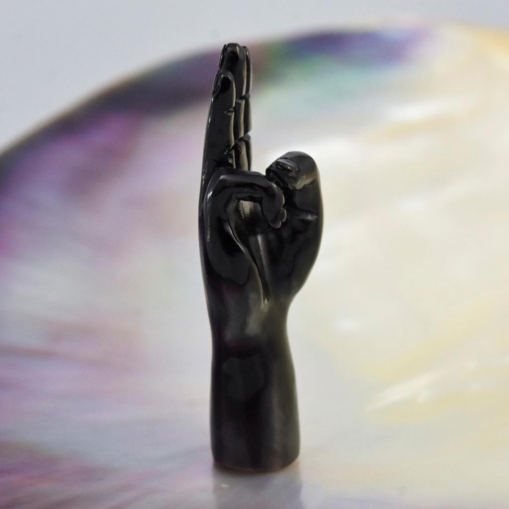 Black Bovine Horn Three-Finger Salute Hand Gesture Carved Jewelry Supply 2.59g