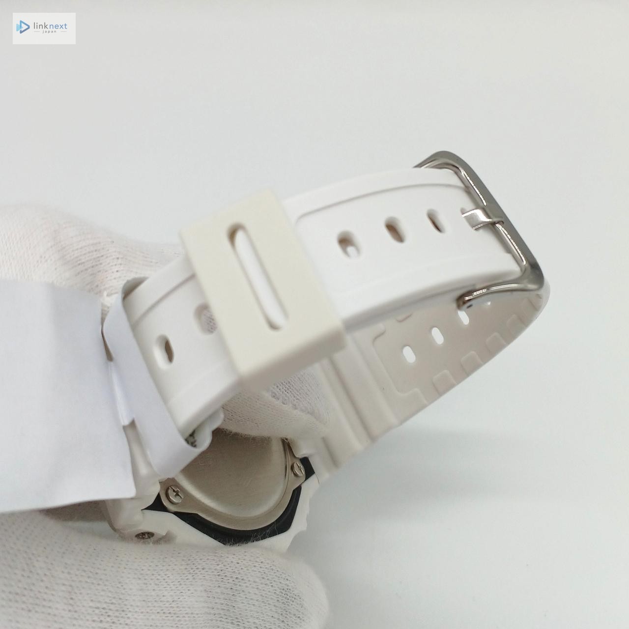 CASIO G-SHOCK GA-2100 Quartz Watch – White, Used (Moderate Signs)