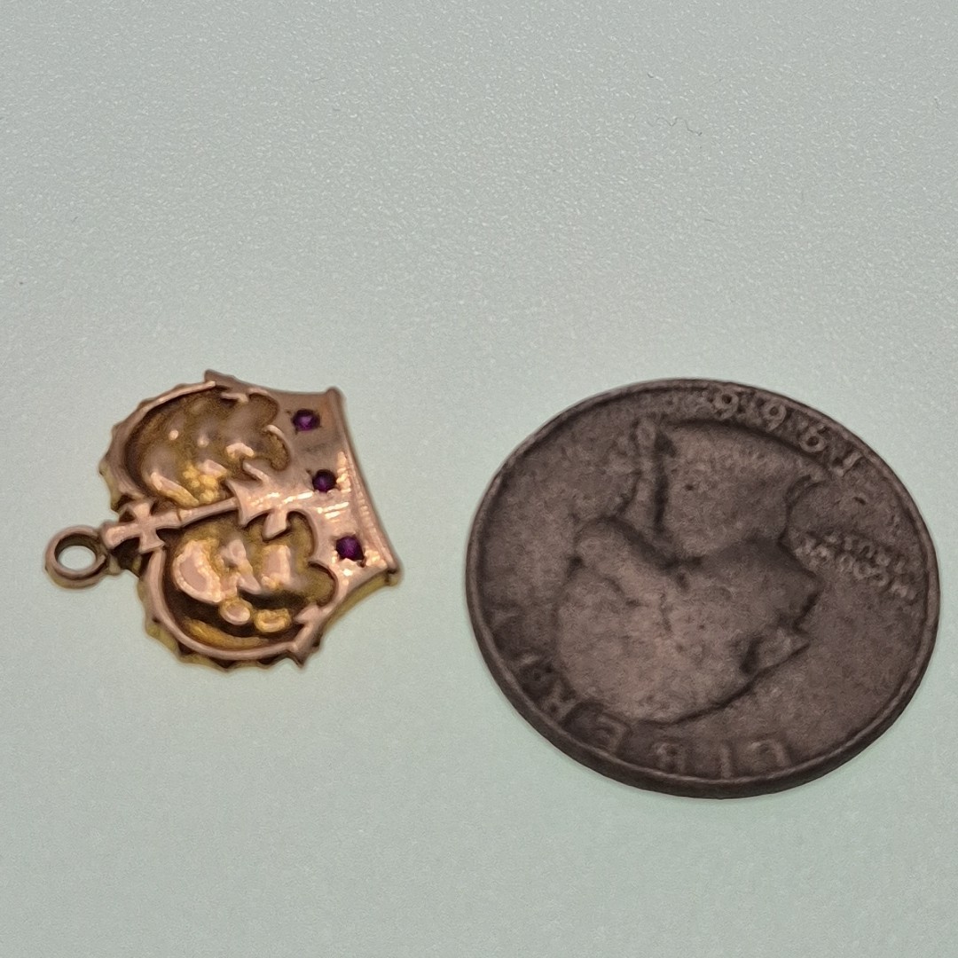 Vintage Jostens Kings Crown 1971 1/5 10KGF Yellow Gold Filled Charm Figural GF