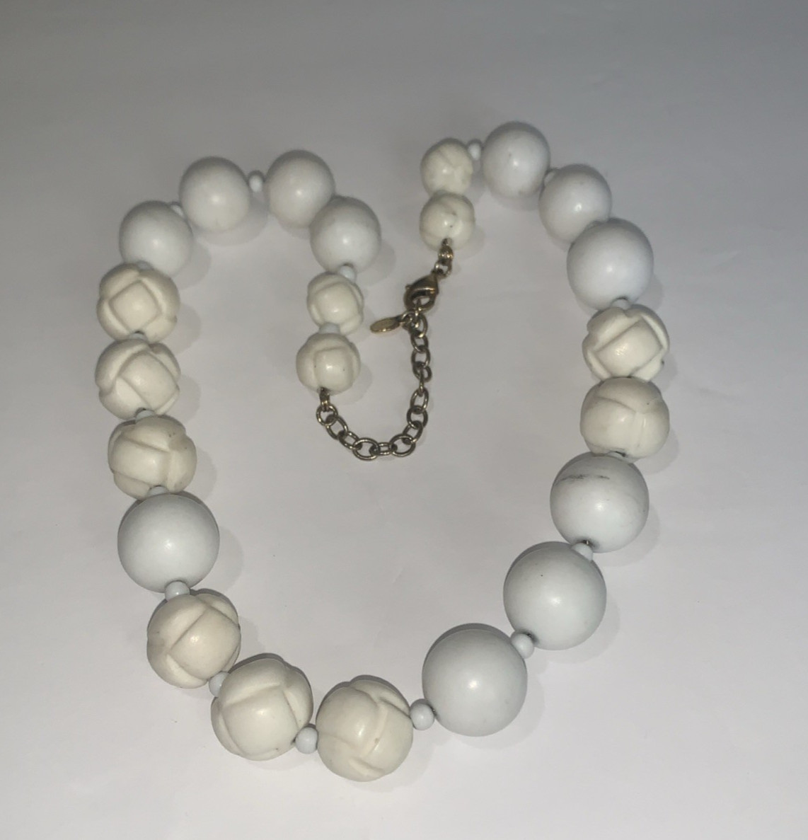 Vintage Monet White & Cream Plastic Bead necklace. N48