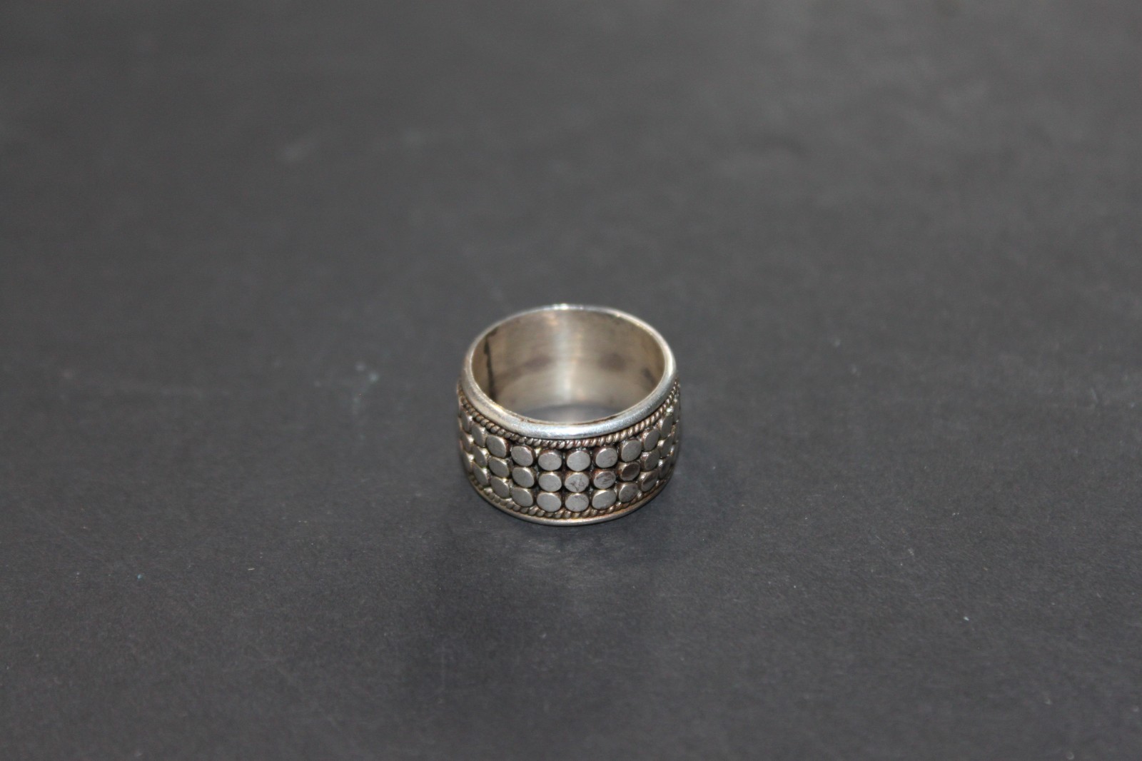 ATI Sterling Silver 925 Wide Band Textured Dot Pattern Ring Size 6.5, 6.9g
