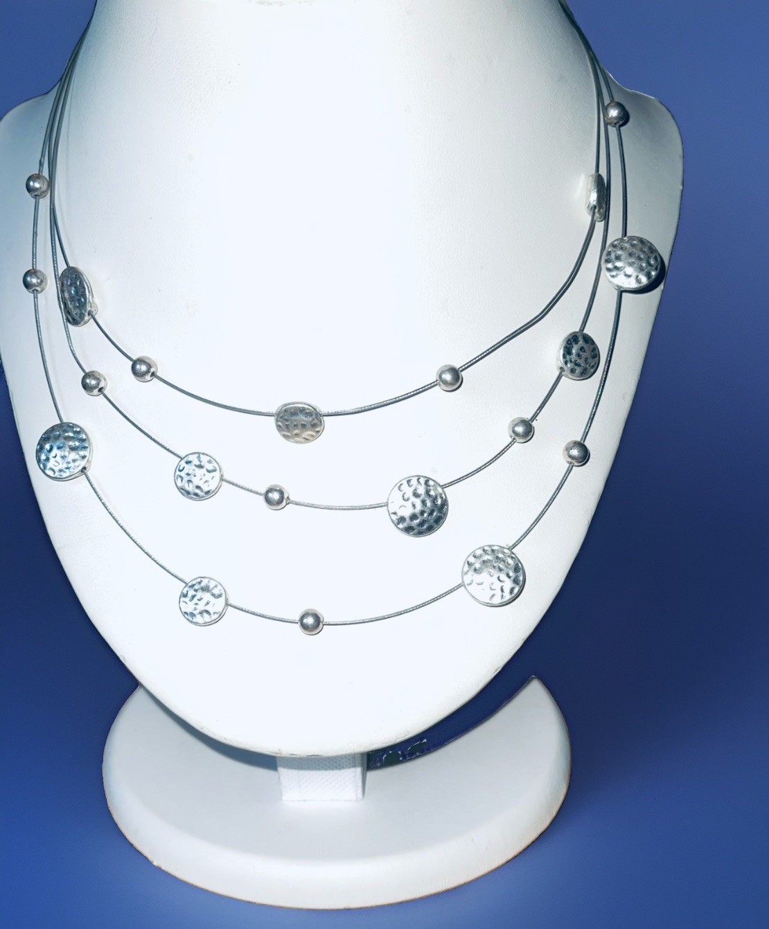 2 Necklaces Hammered Disc & Etch Squares Palladium Plated Wire Silver Tones